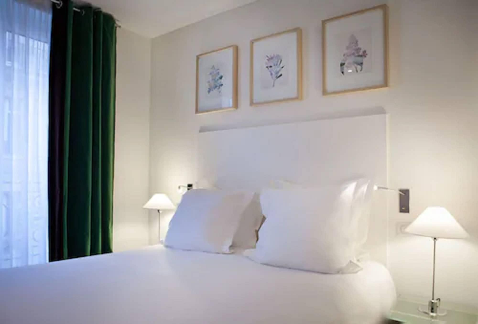 Hotel Albe Saint Michel Paris Bagian luar foto